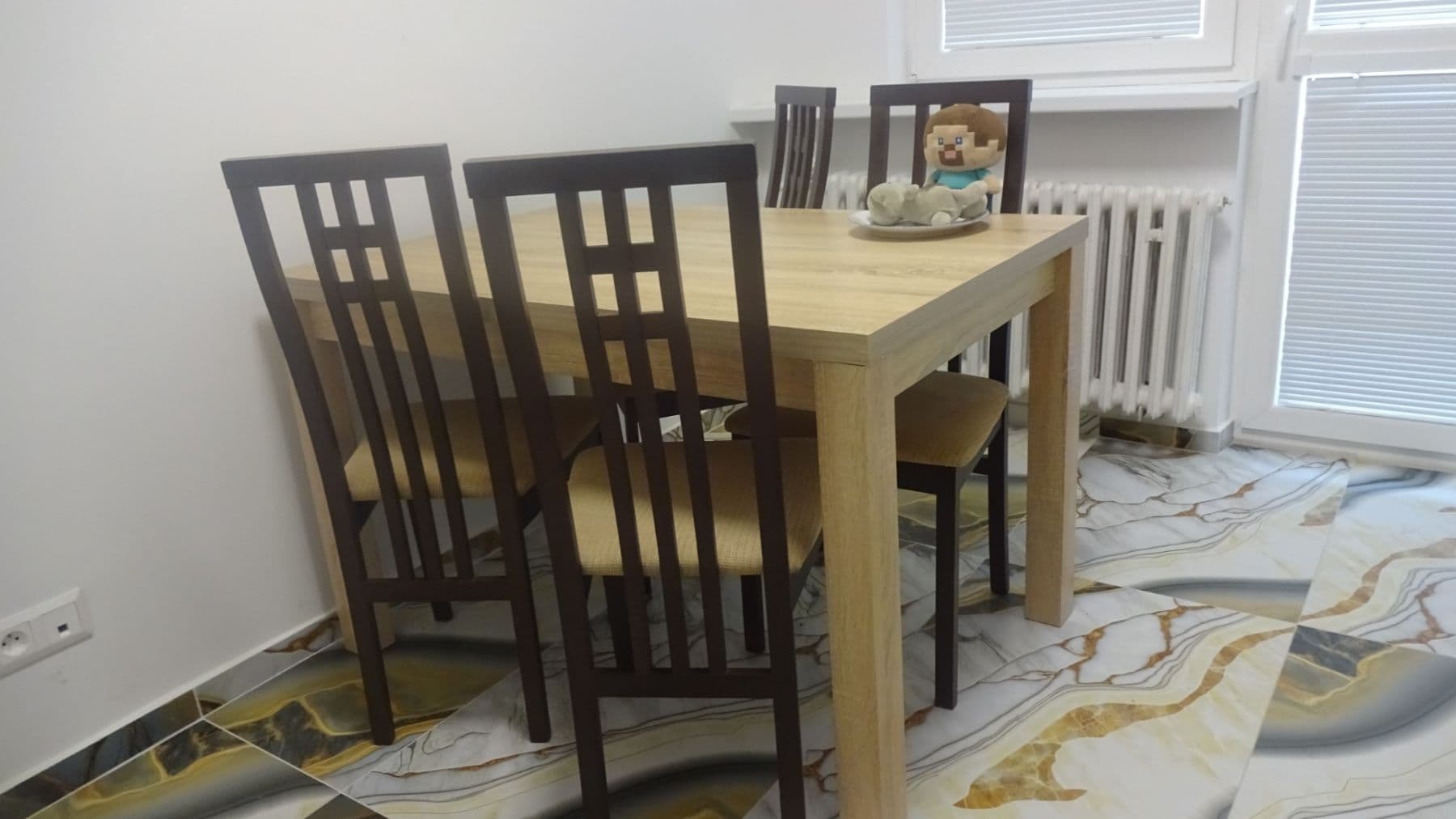 Pronájem bytu 3+1 70 m², Vígľašská, Petržalka, Bratislavský kraj Pronájem bytu 3+1 70 m², Vígľašská, Petržalka, Bratislavský kraj