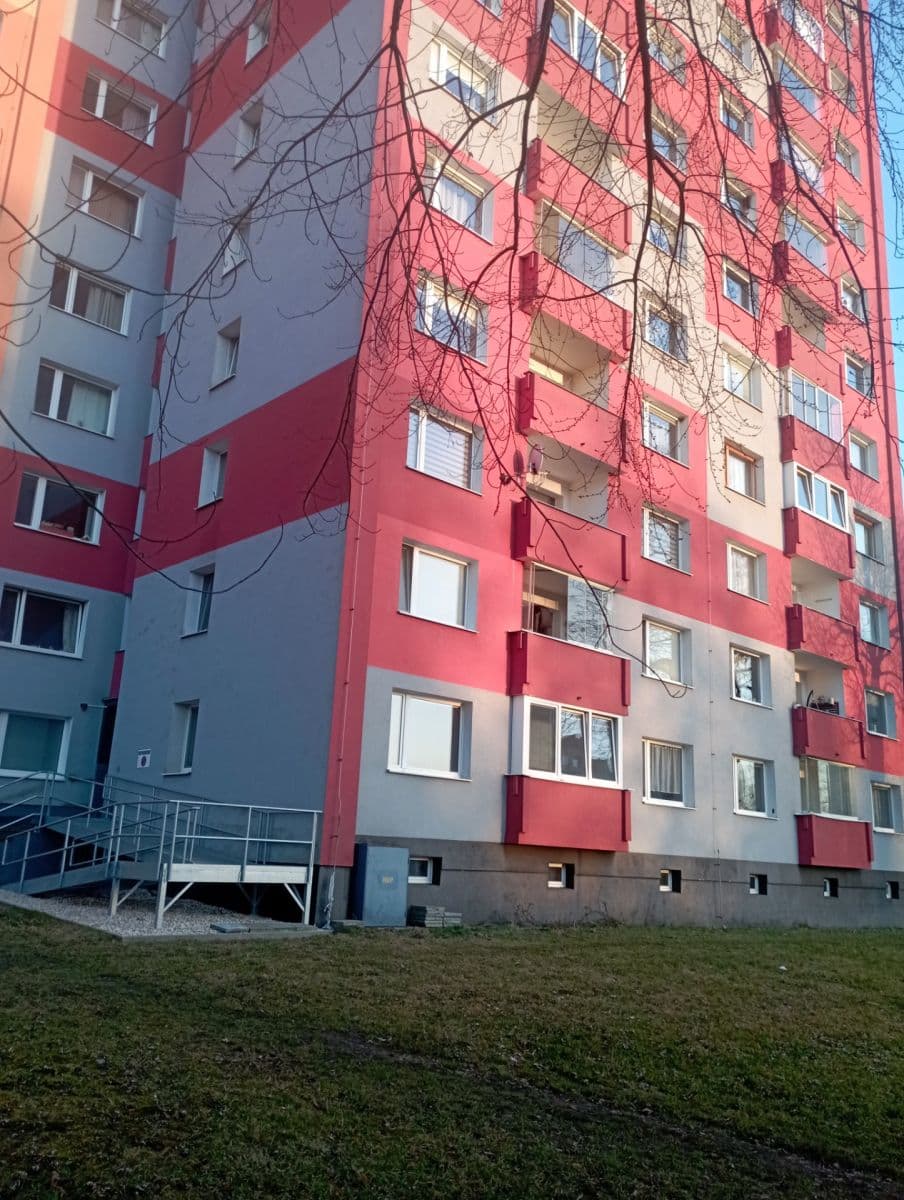 Prodej bytu 3+1 74 m², Konečná, Karlovy Vary, Karlovarský kraj Prodej bytu 3+1 74 m², Konečná, Karlovy Vary, Karlovarský kraj