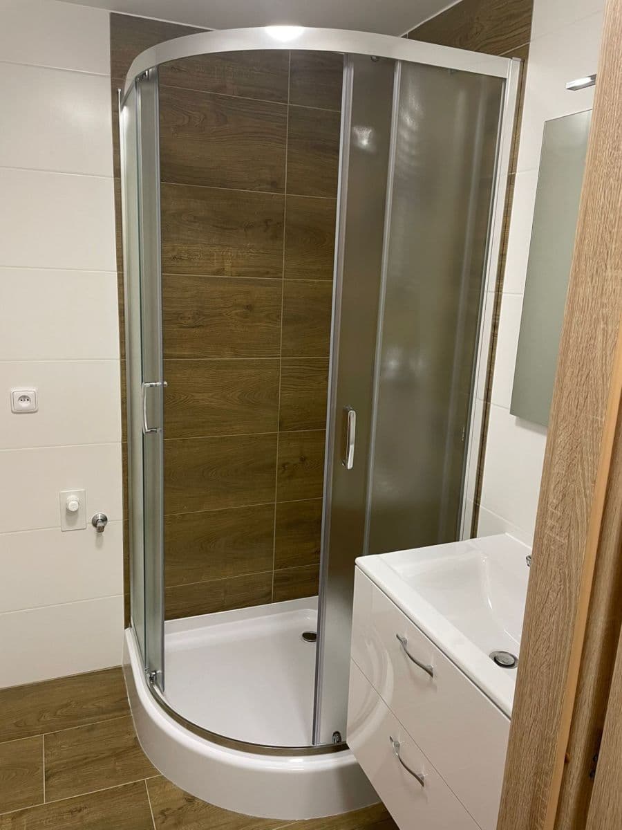 Pronájem bytu 2+kk 47 m², Kosmonautů, Mělník, Středočeský kraj Pronájem bytu 2+kk 47 m², Kosmonautů, Mělník, Středočeský kraj