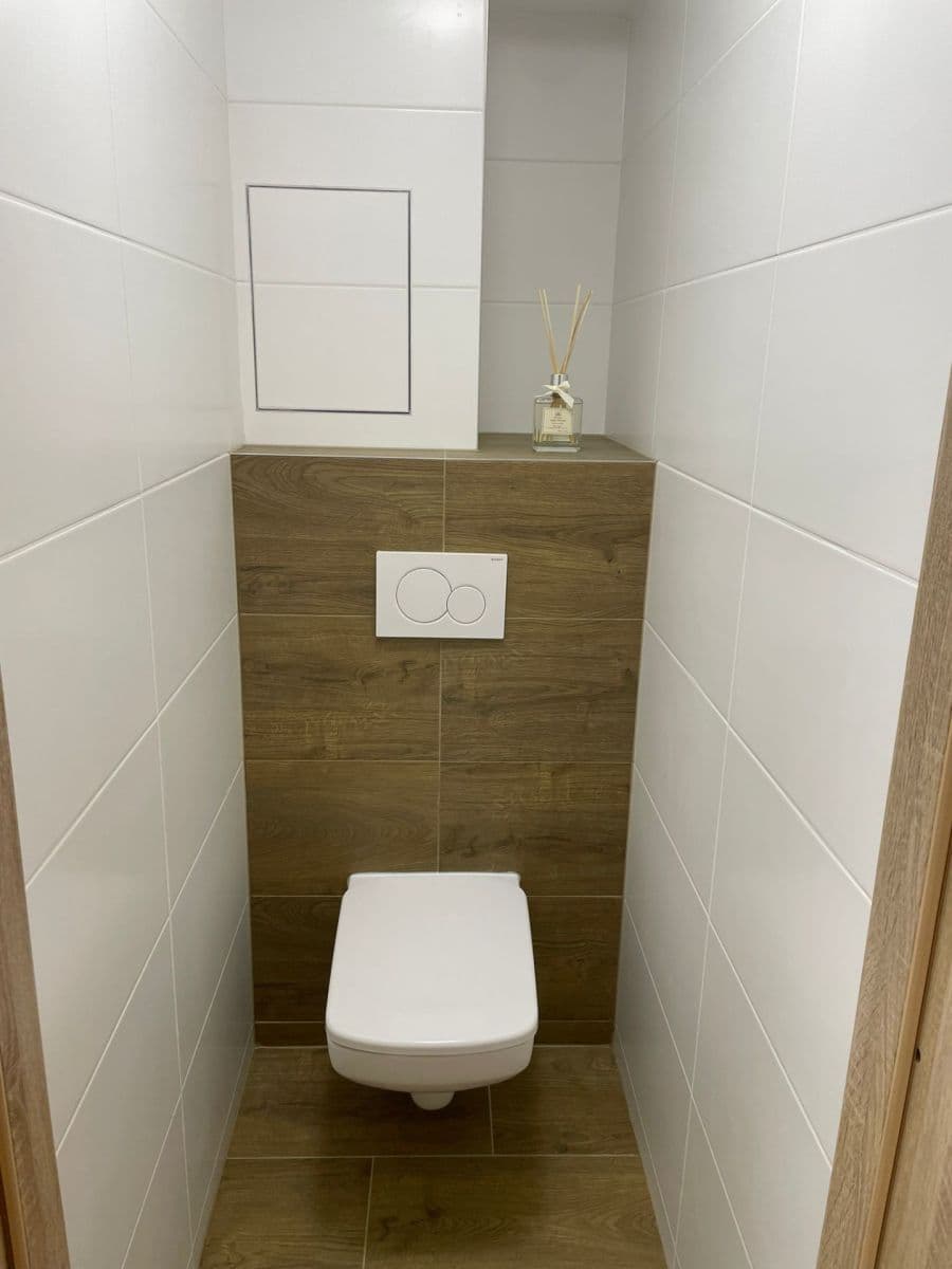 Pronájem bytu 2+kk 47 m², Kosmonautů, Mělník, Středočeský kraj Pronájem bytu 2+kk 47 m², Kosmonautů, Mělník, Středočeský kraj