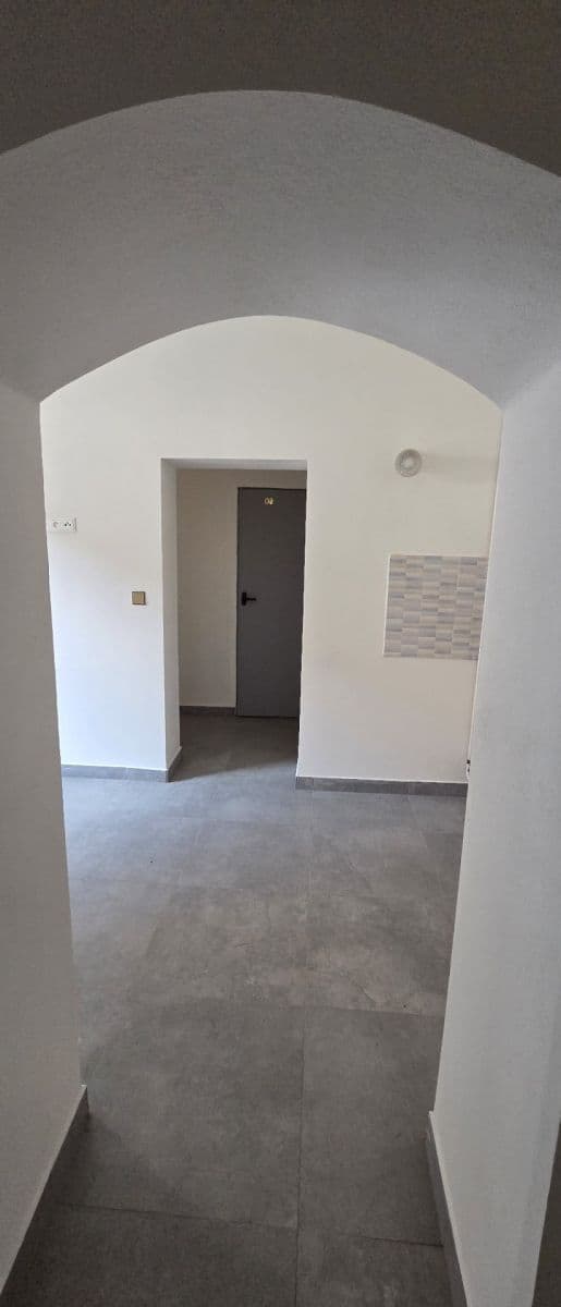 Pronájem bytu 1+kk 28 m², Hodolanská, Olomouc, Olomoucký kraj Pronájem bytu 1+kk 28 m², Hodolanská, Olomouc, Olomoucký kraj