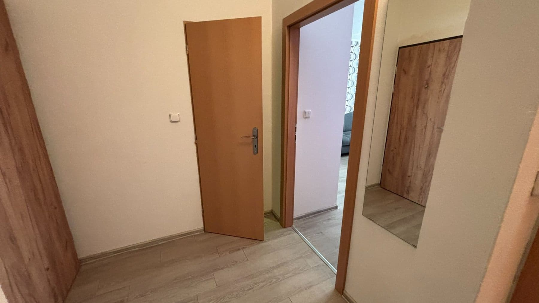 Pronájem bytu 2+kk 43 m², U Červeného kostela, Teplice, Ústecký kraj Pronájem bytu 2+kk 43 m², U Červeného kostela, Teplice, Ústecký kraj