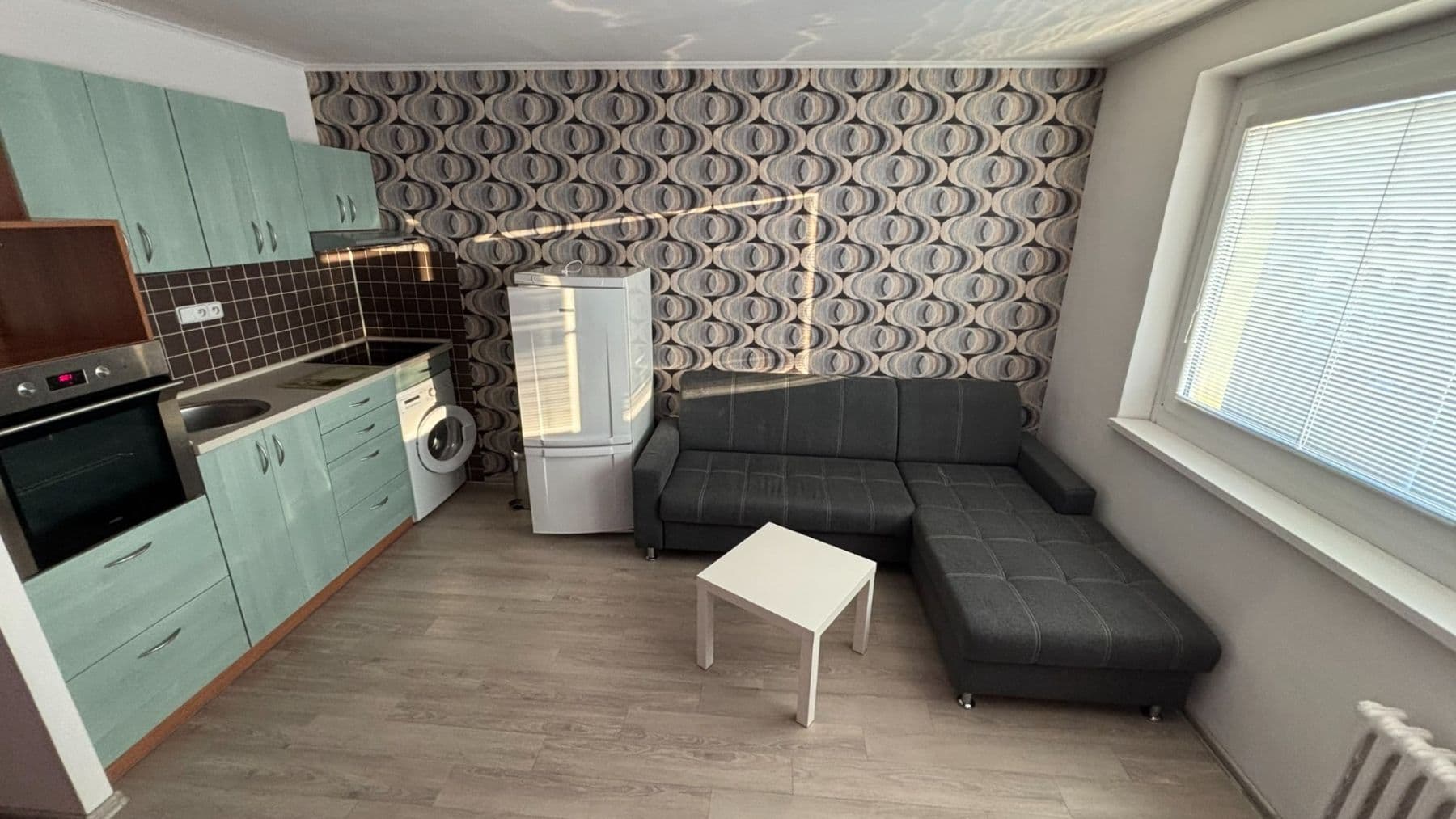 Pronájem bytu 2+kk 43 m², U Červeného kostela, Teplice, Ústecký kraj Pronájem bytu 2+kk 43 m², U Červeného kostela, Teplice, Ústecký kraj