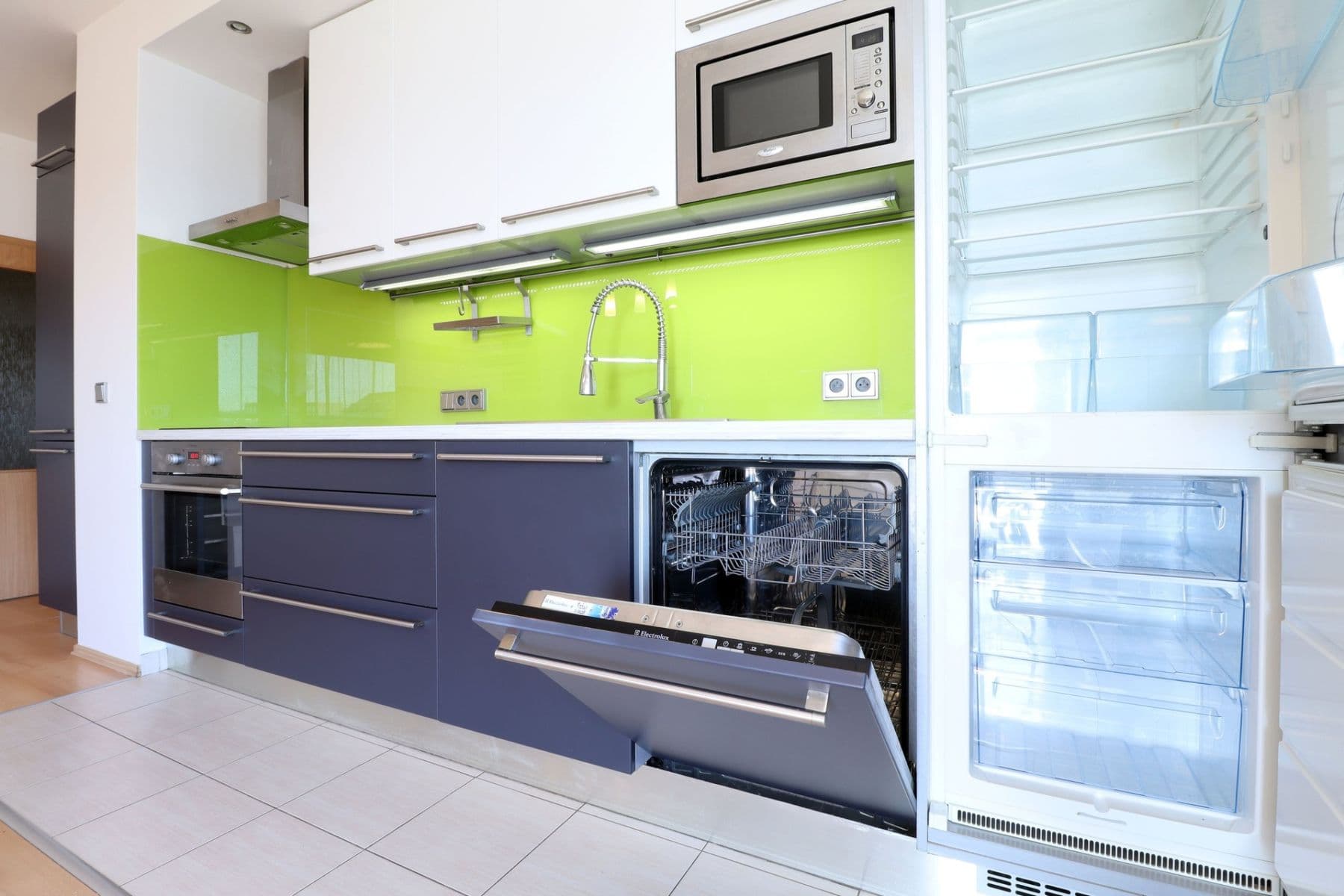 Pronájem bytu 3+kk 65 m², Jana Přibíka, Praha, Praha Pronájem bytu 3+kk 65 m², Jana Přibíka, Praha, Praha