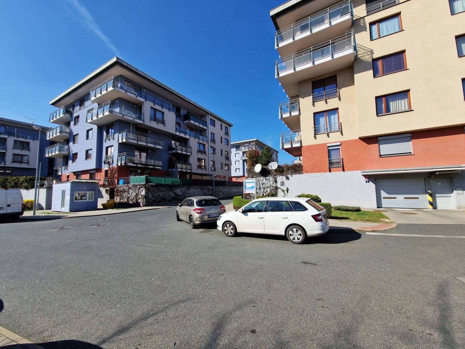 Pronájem bytu 3+kk 65 m², Jana Přibíka, Praha, Praha Pronájem bytu 3+kk 65 m², Jana Přibíka, Praha, Praha