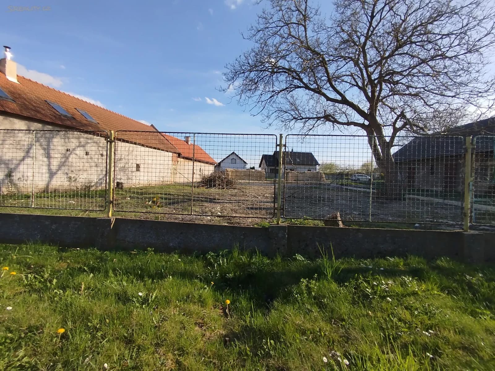 Prodej pozemku 527 m², Lovčice, Královéhradecký kraj Prodej pozemku 527 m², Lovčice, Královéhradecký kraj
