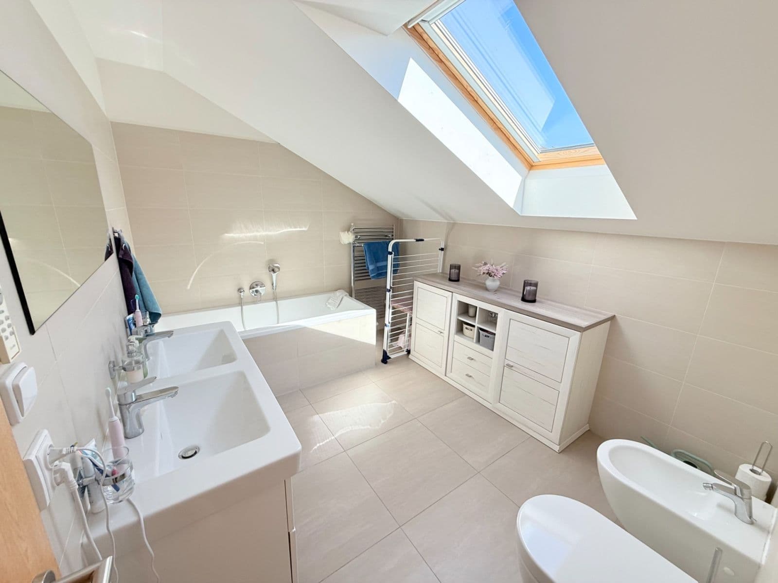 Prodej domu 120 m², pozemek 373 m², Na Obci, Hostouň, Středočeský kraj Prodej domu 120 m², pozemek 373 m², Na Obci, Hostouň, Středočeský kraj