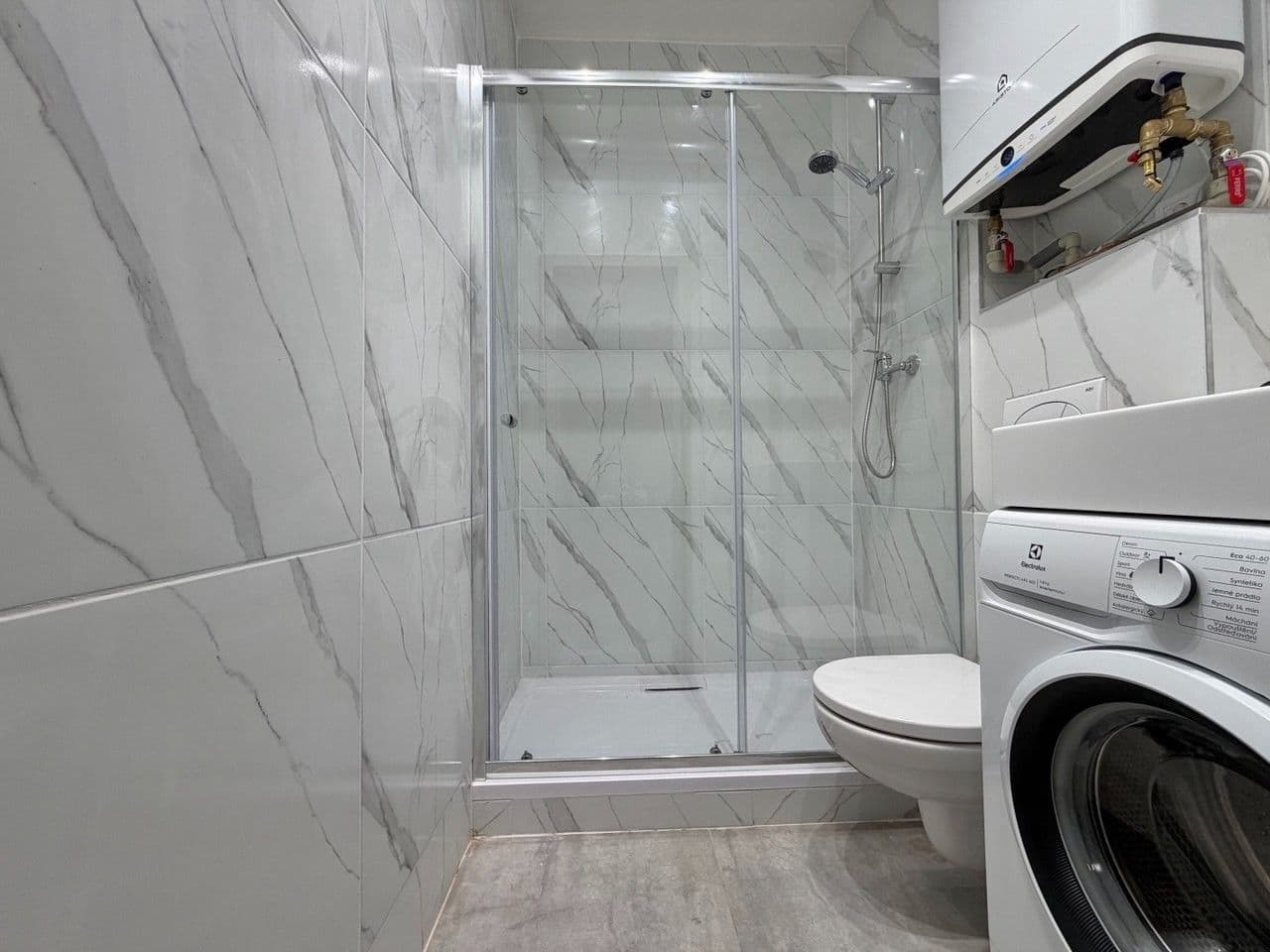 Pronájem domu 168 m², pozemek 74 m², Na Jarově, Praha, Praha Pronájem domu 168 m², pozemek 74 m², Na Jarově, Praha, Praha