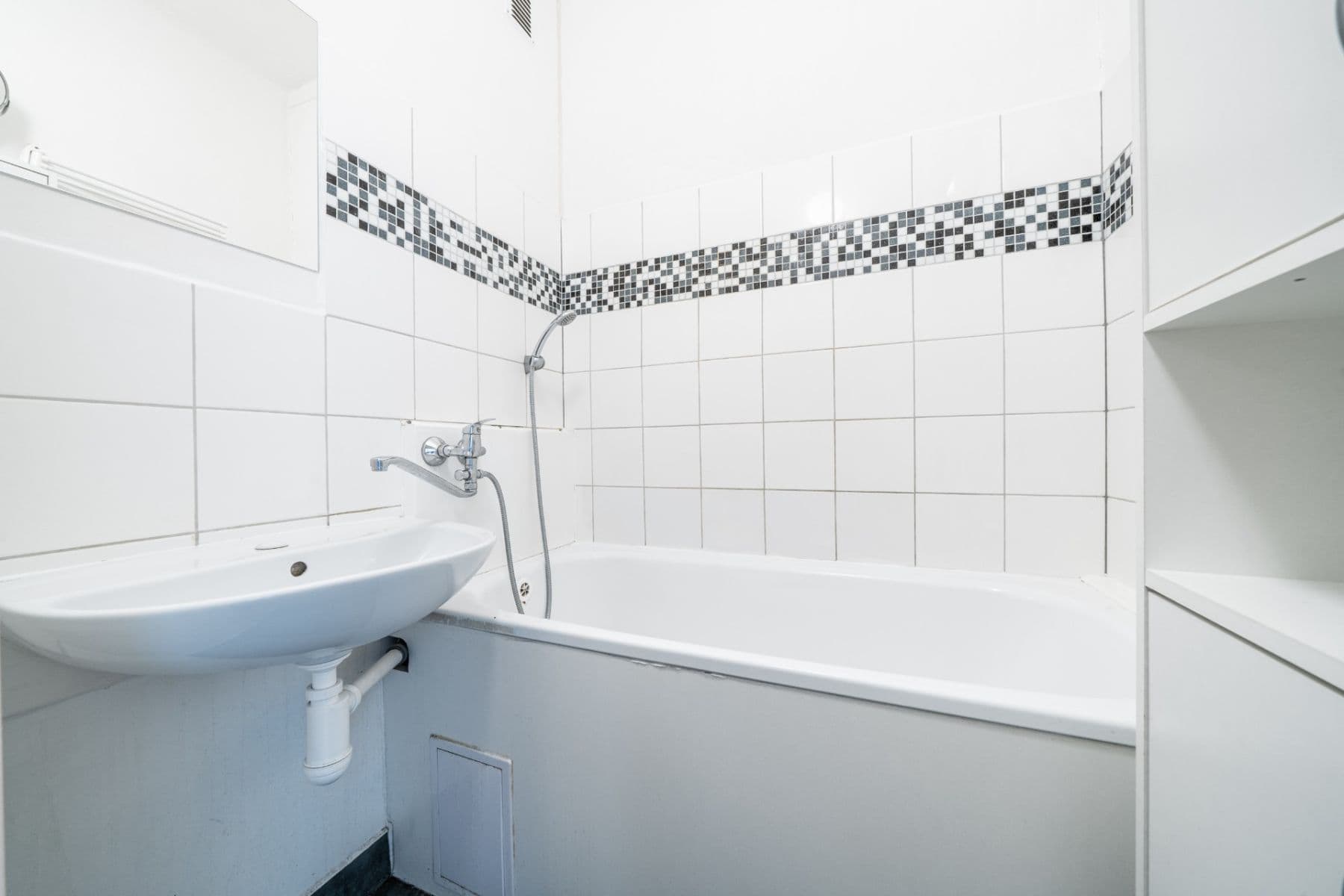 Pronájem bytu 2+1 41 m², Škvorecká, Praha, Praha Pronájem bytu 2+1 41 m², Škvorecká, Praha, Praha