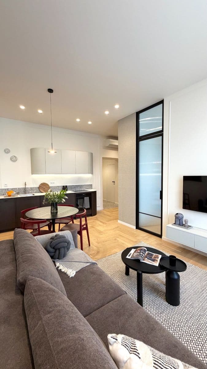 Pronájem bytu 2+kk 41 m², Karlínské náměstí, Praha, Praha Pronájem bytu 2+kk 41 m², Karlínské náměstí, Praha, Praha