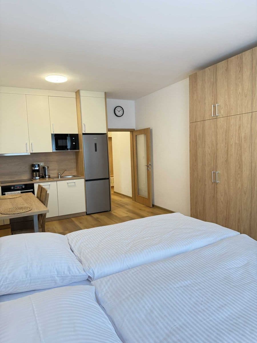 Pronájem bytu 42 m², Zbraslavská, Praha, Praha Pronájem bytu 42 m², Zbraslavská, Praha, Praha