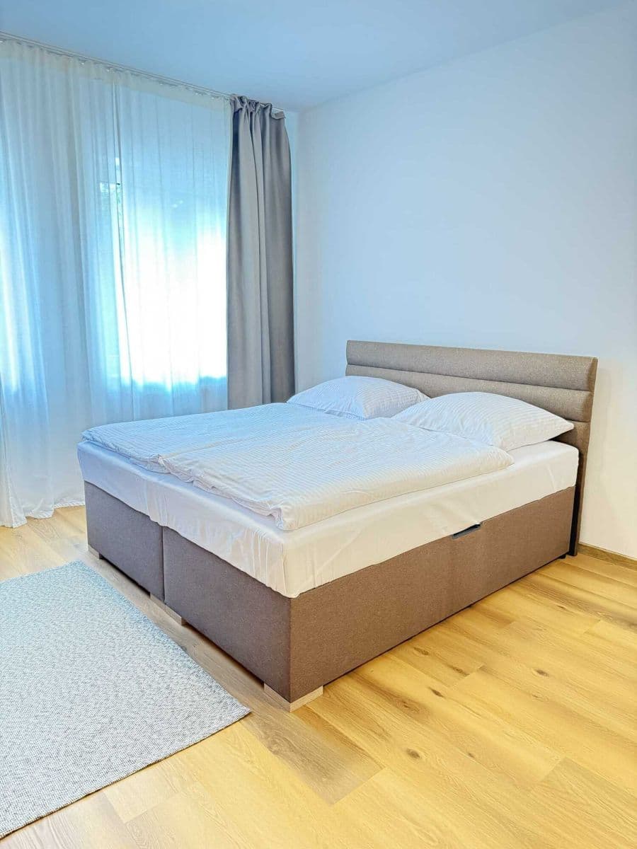 Pronájem bytu 42 m², Zbraslavská, Praha, Praha Pronájem bytu 42 m², Zbraslavská, Praha, Praha