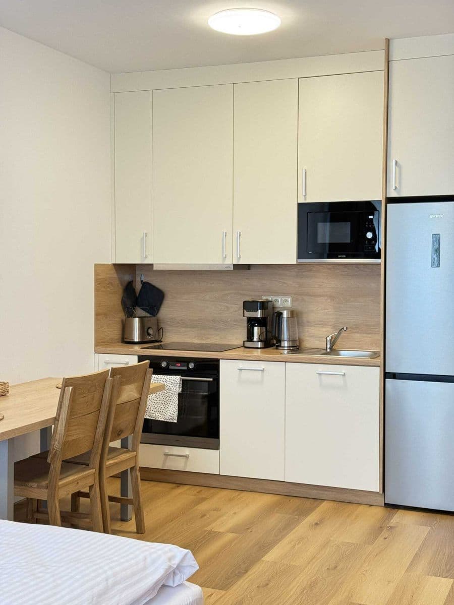 Pronájem bytu 42 m², Zbraslavská, Praha, Praha Pronájem bytu 42 m², Zbraslavská, Praha, Praha