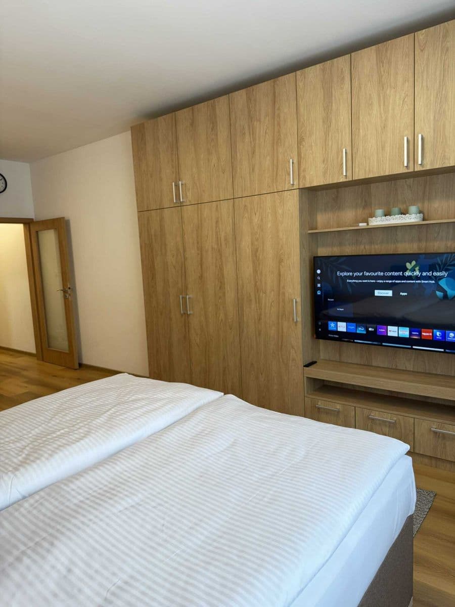 Pronájem bytu 42 m², Zbraslavská, Praha, Praha Pronájem bytu 42 m², Zbraslavská, Praha, Praha