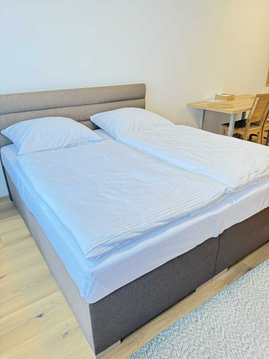 Pronájem bytu 42 m², Zbraslavská, Praha, Praha Pronájem bytu 42 m², Zbraslavská, Praha, Praha