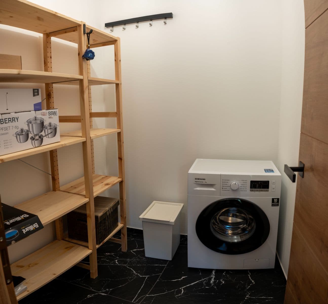 Pronájem bytu 2+1 54 m², Pod Hájmi, Košice - mestská časť Lorinčík, Košický kraj Pronájem bytu 2+1 54 m², Pod Hájmi, Košice - mestská časť Lorinčík, Košický kraj