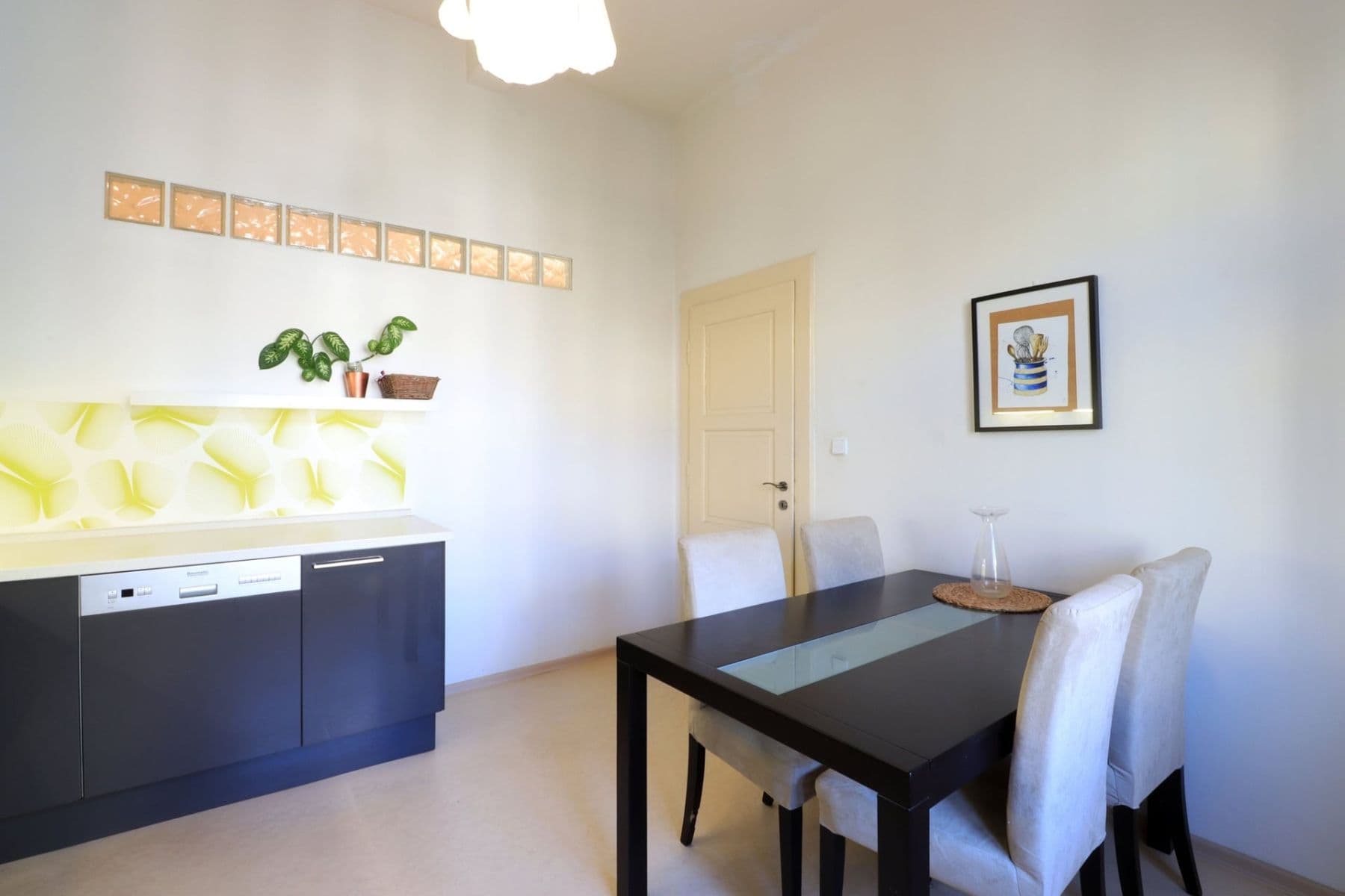 Pronájem bytu 2+1 83 m², Sudoměřská, Praha, Praha Pronájem bytu 2+1 83 m², Sudoměřská, Praha, Praha