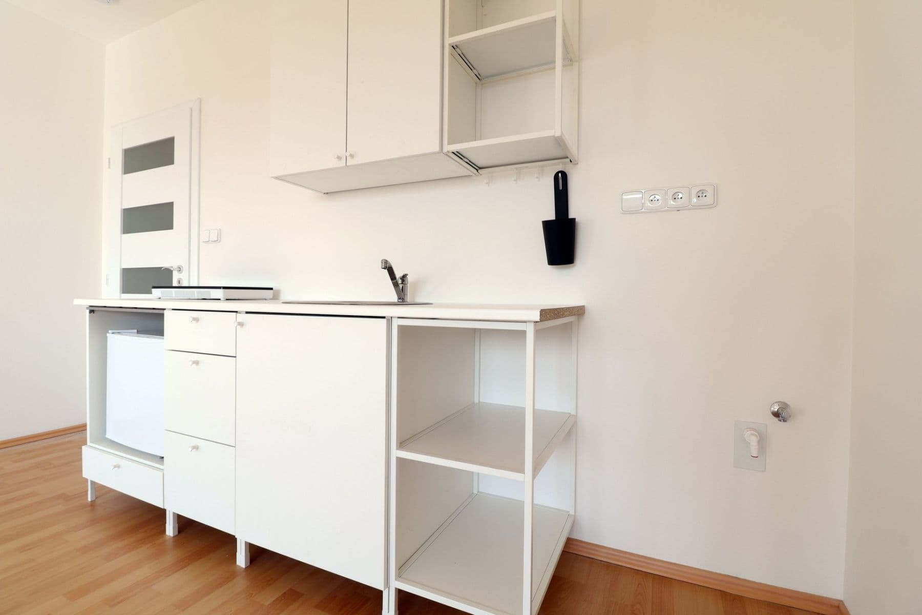 Pronájem bytu 1+kk 30 m², Barvířova, Jílové u Prahy, Středočeský kraj Pronájem bytu 1+kk 30 m², Barvířova, Jílové u Prahy, Středočeský kraj