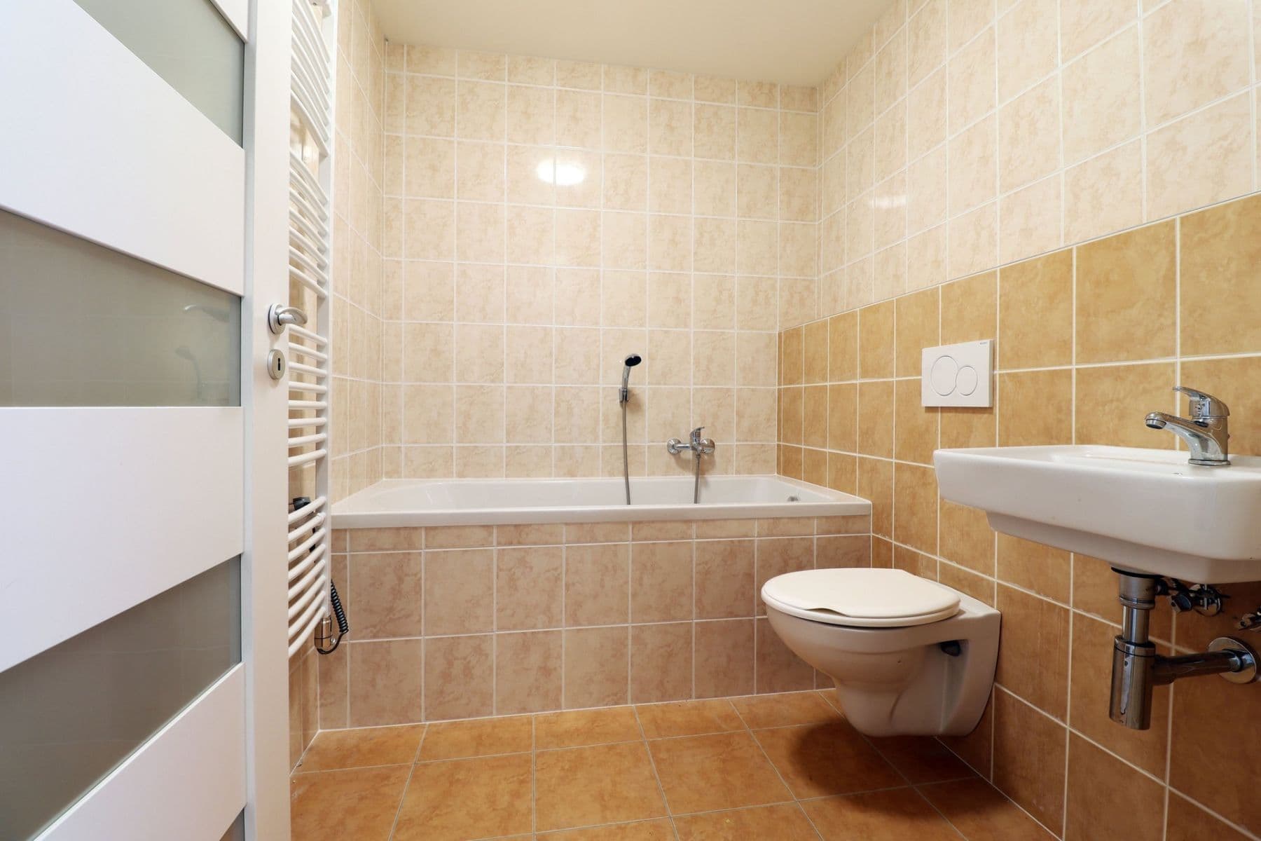 Pronájem bytu 1+kk 30 m², Barvířova, Jílové u Prahy, Středočeský kraj Pronájem bytu 1+kk 30 m², Barvířova, Jílové u Prahy, Středočeský kraj