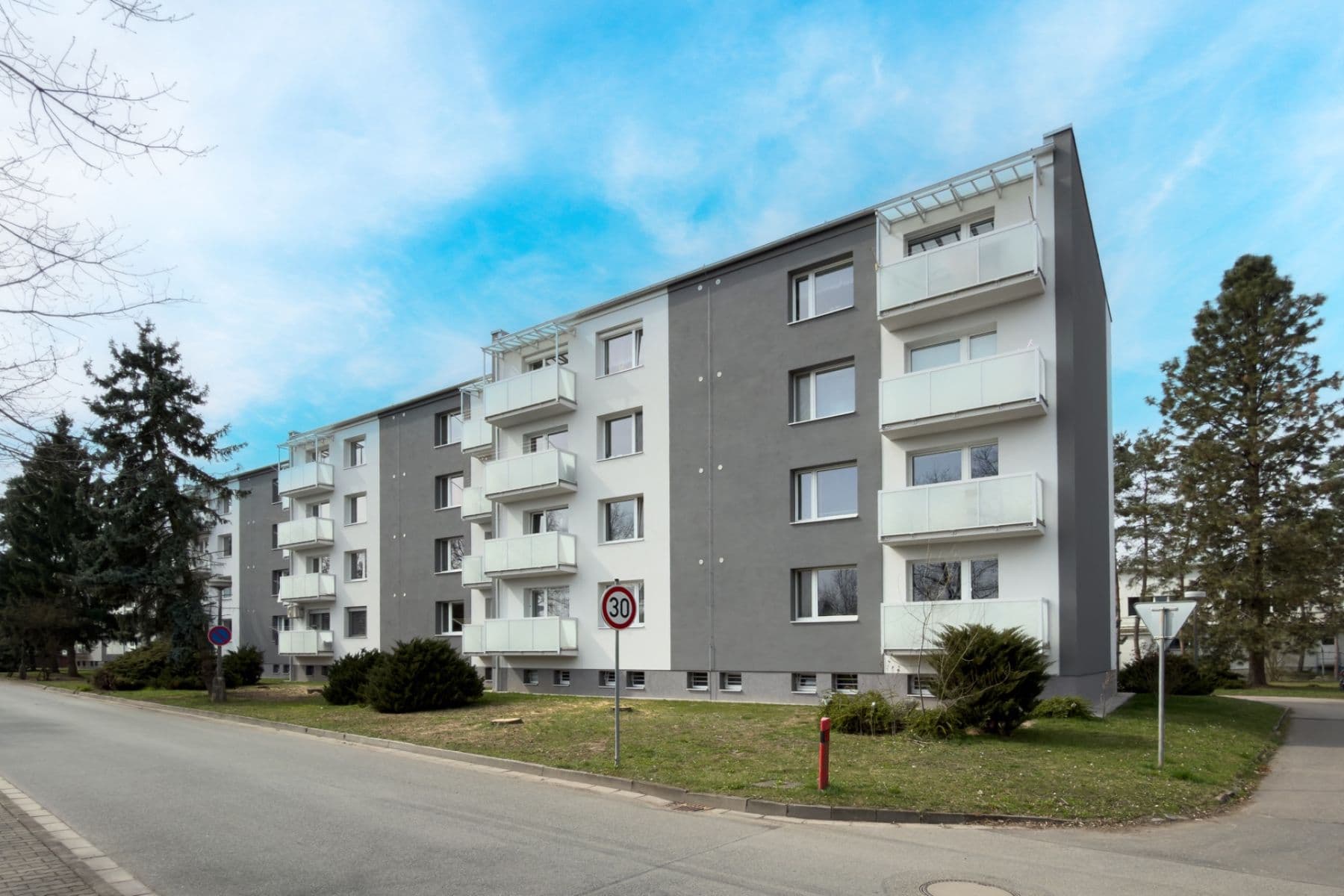 Prodej bytu 3+kk 89 m², Kozinova, Poděbrady, Středočeský kraj Prodej bytu 3+kk 89 m², Kozinova, Poděbrady, Středočeský kraj