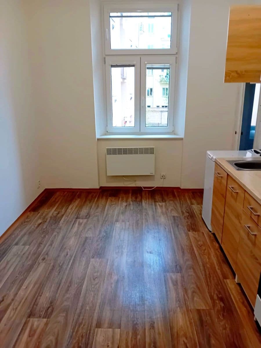 Pronájem bytu 2+kk 40 m², Parléřova, Praha, Praha Pronájem bytu 2+kk 40 m², Parléřova, Praha, Praha