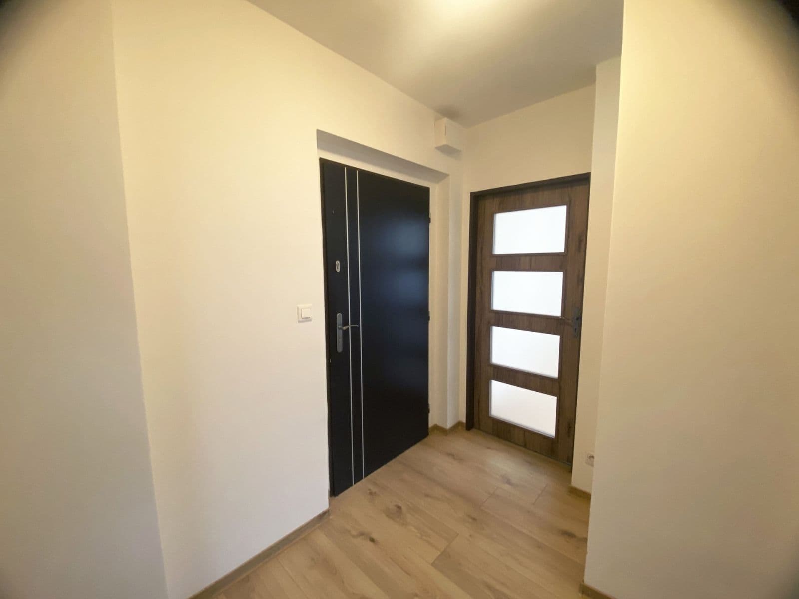 Pronájem bytu 1+1 36 m², Mečovská, Praha, Praha Pronájem bytu 1+1 36 m², Mečovská, Praha, Praha
