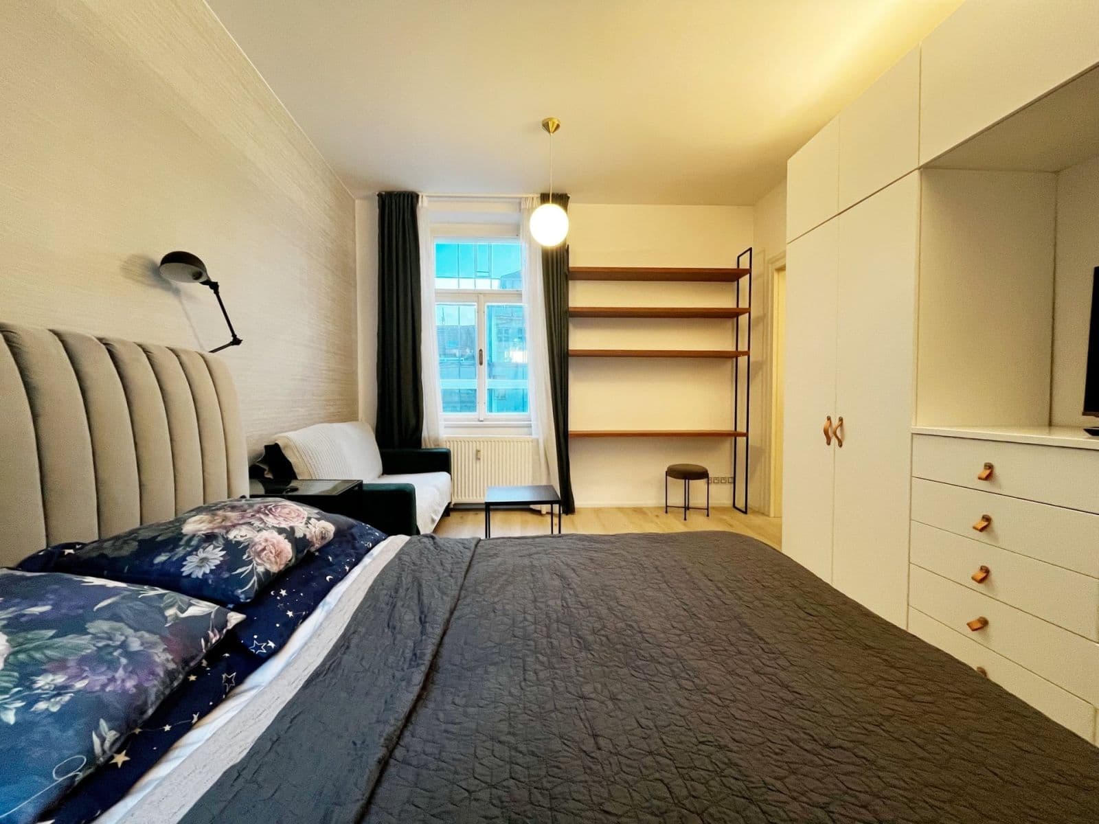 Pronájem bytu 1+1 32 m², Jungmannova, Praha, Praha Pronájem bytu 1+1 32 m², Jungmannova, Praha, Praha