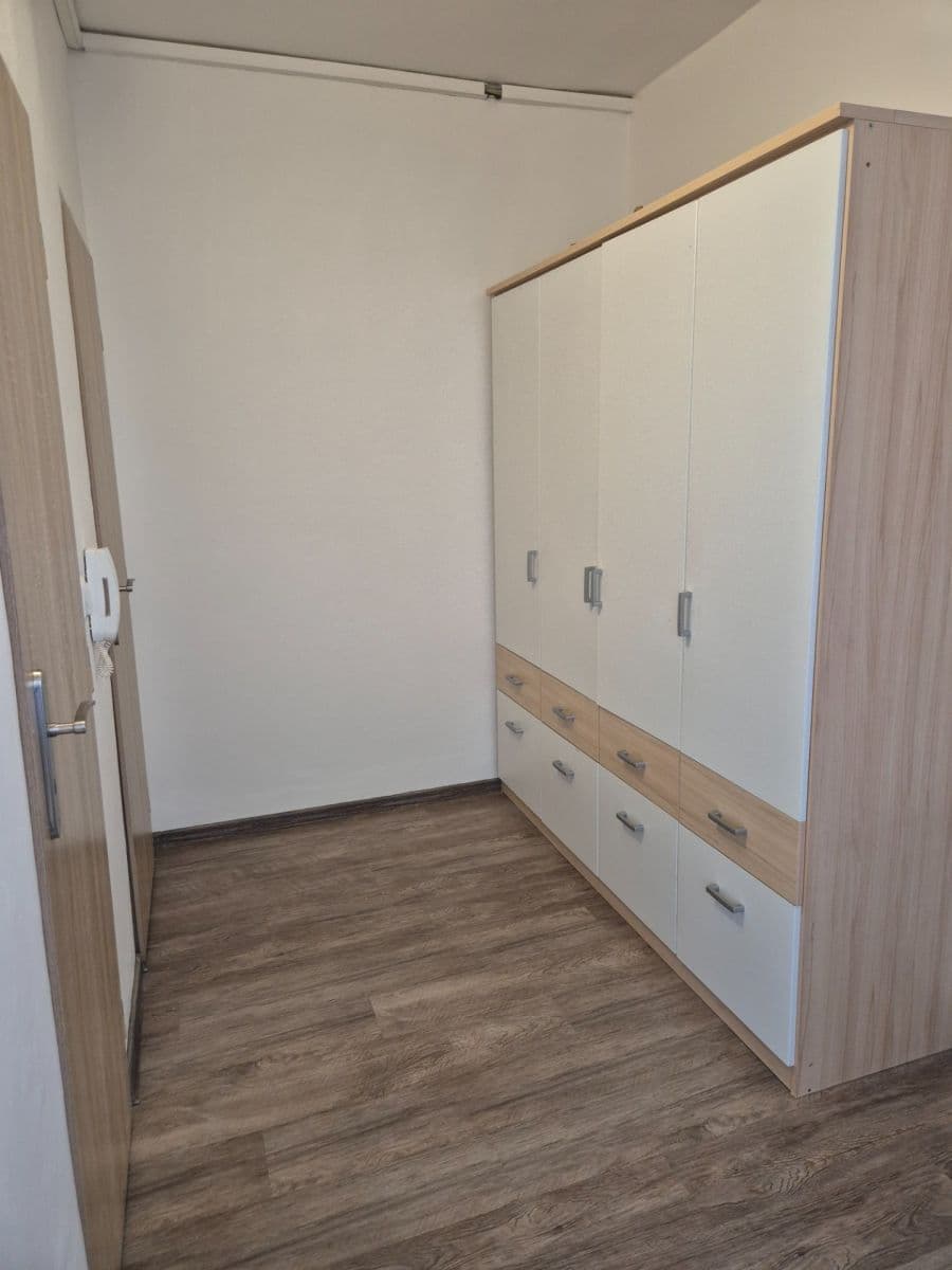 Prodej bytu 1+1 36 m², Na Robinsonce, Ostrava, Moravskoslezský kraj Prodej bytu 1+1 36 m², Na Robinsonce, Ostrava, Moravskoslezský kraj