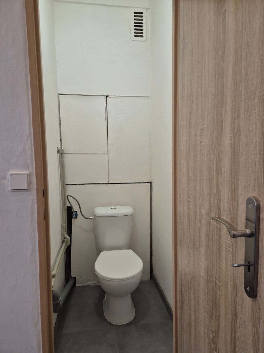 Prodej bytu 1+1 36 m², Na Robinsonce, Ostrava, Moravskoslezský kraj Prodej bytu 1+1 36 m², Na Robinsonce, Ostrava, Moravskoslezský kraj