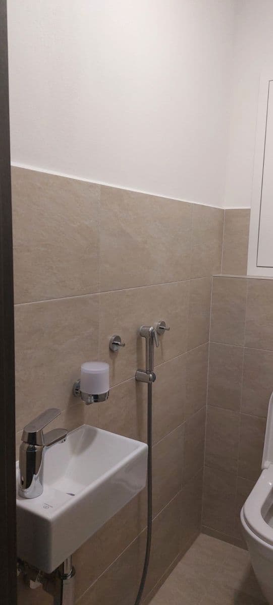 Pronájem bytu 3+1 80 m², Teyschlova, Brno, Jihomoravský kraj Pronájem bytu 3+1 80 m², Teyschlova, Brno, Jihomoravský kraj