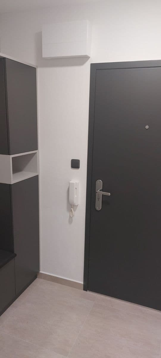 Pronájem bytu 3+1 80 m², Teyschlova, Brno, Jihomoravský kraj Pronájem bytu 3+1 80 m², Teyschlova, Brno, Jihomoravský kraj