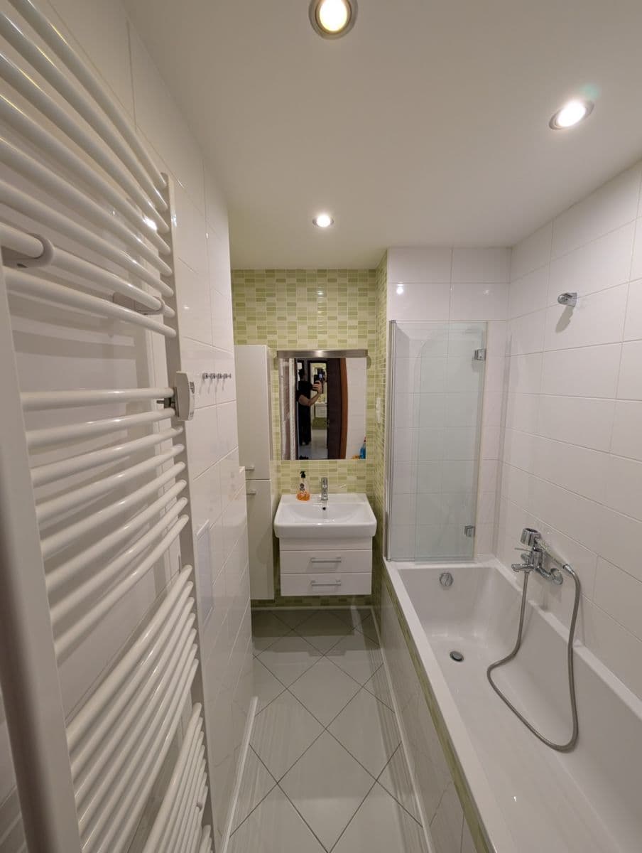 Pronájem bytu 2+kk 52 m², Užocká, Praha, Praha Pronájem bytu 2+kk 52 m², Užocká, Praha, Praha