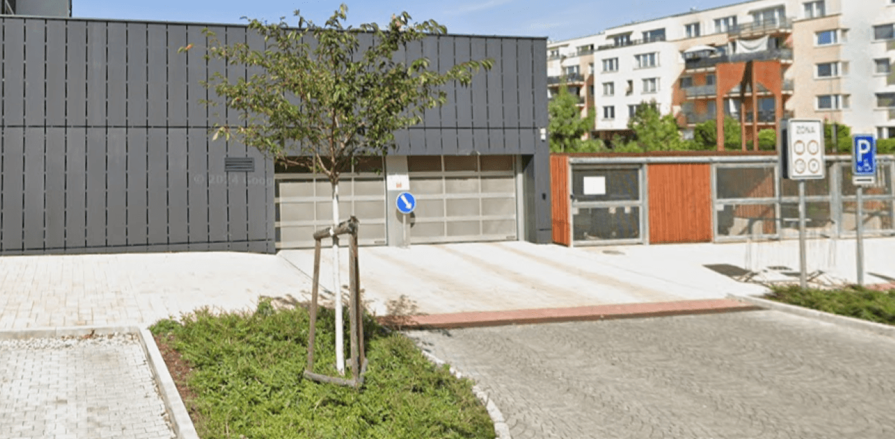 Prodej garáže 12 m², Mandlové, Praha, Praha Prodej garáže 12 m², Mandlové, Praha, Praha