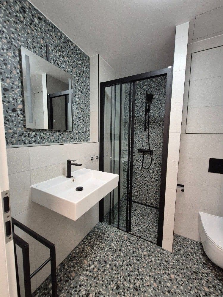 Pronájem bytu 1+kk 27 m², Mezitraťová, Praha, Praha Pronájem bytu 1+kk 27 m², Mezitraťová, Praha, Praha