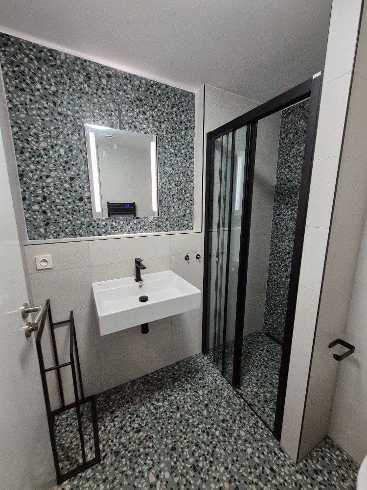 Pronájem bytu 1+kk 27 m², Mezitraťová, Praha, Praha Pronájem bytu 1+kk 27 m², Mezitraťová, Praha, Praha