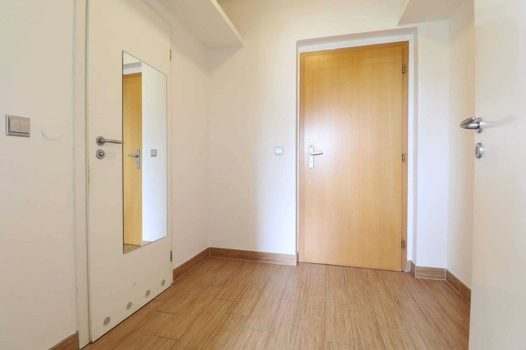 Pronájem bytu 2+kk 42 m², Borkovského, Roztoky, Středočeský kraj Pronájem bytu 2+kk 42 m², Borkovského, Roztoky, Středočeský kraj