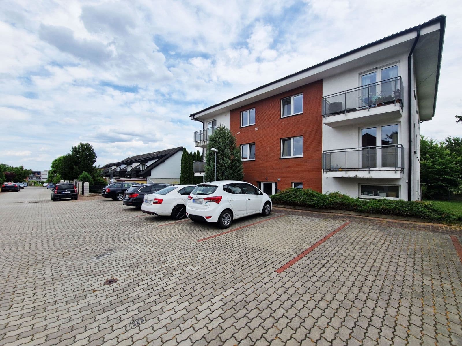 Pronájem bytu 2+kk 42 m², Borkovského, Roztoky, Středočeský kraj Pronájem bytu 2+kk 42 m², Borkovského, Roztoky, Středočeský kraj