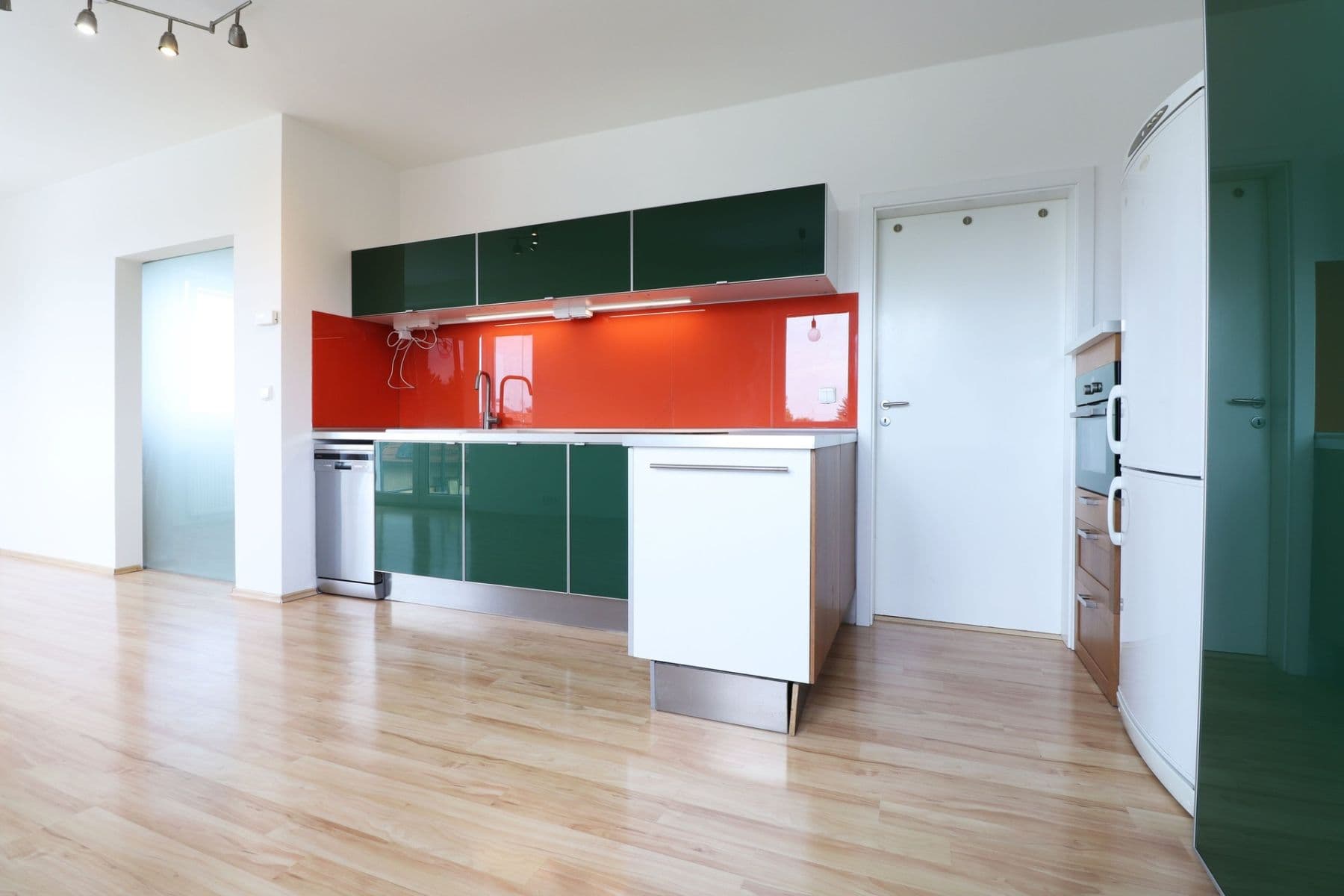 Pronájem bytu 2+kk 42 m², Borkovského, Roztoky, Středočeský kraj Pronájem bytu 2+kk 42 m², Borkovského, Roztoky, Středočeský kraj