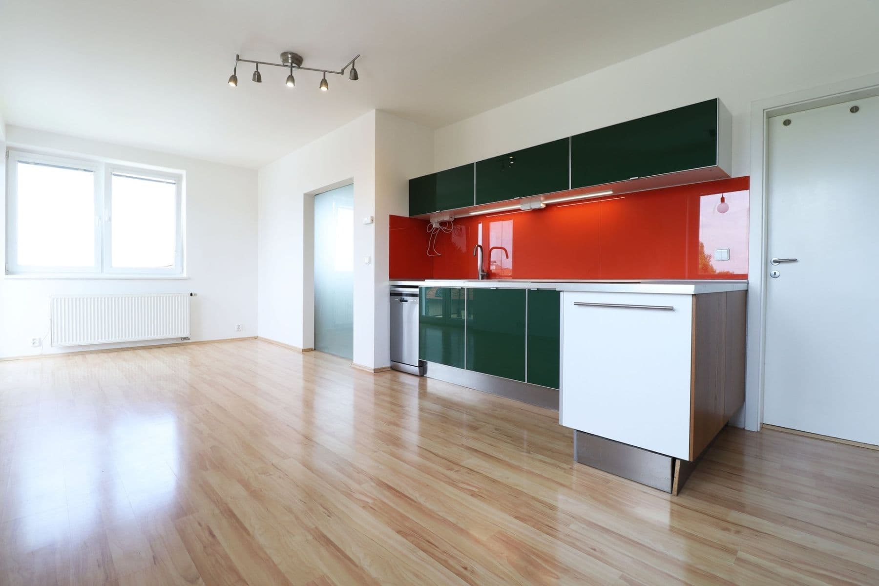 Pronájem bytu 2+kk 42 m², Borkovského, Roztoky, Středočeský kraj Pronájem bytu 2+kk 42 m², Borkovského, Roztoky, Středočeský kraj