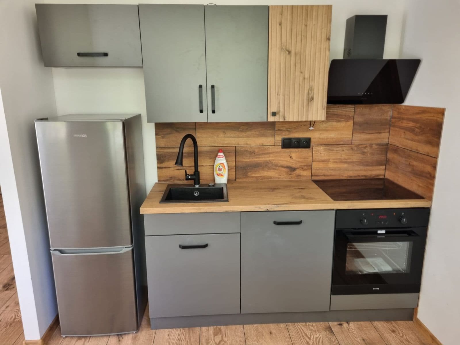 Prodej bytu 2+kk 57 m², Hrdlovská, Osek, Ústecký kraj Prodej bytu 2+kk 57 m², Hrdlovská, Osek, Ústecký kraj