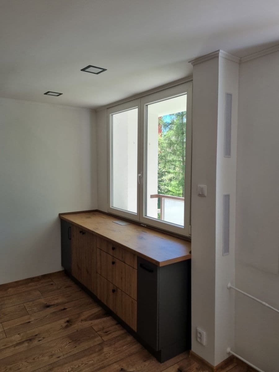 Prodej bytu 2+kk 57 m², Hrdlovská, Osek, Ústecký kraj Prodej bytu 2+kk 57 m², Hrdlovská, Osek, Ústecký kraj