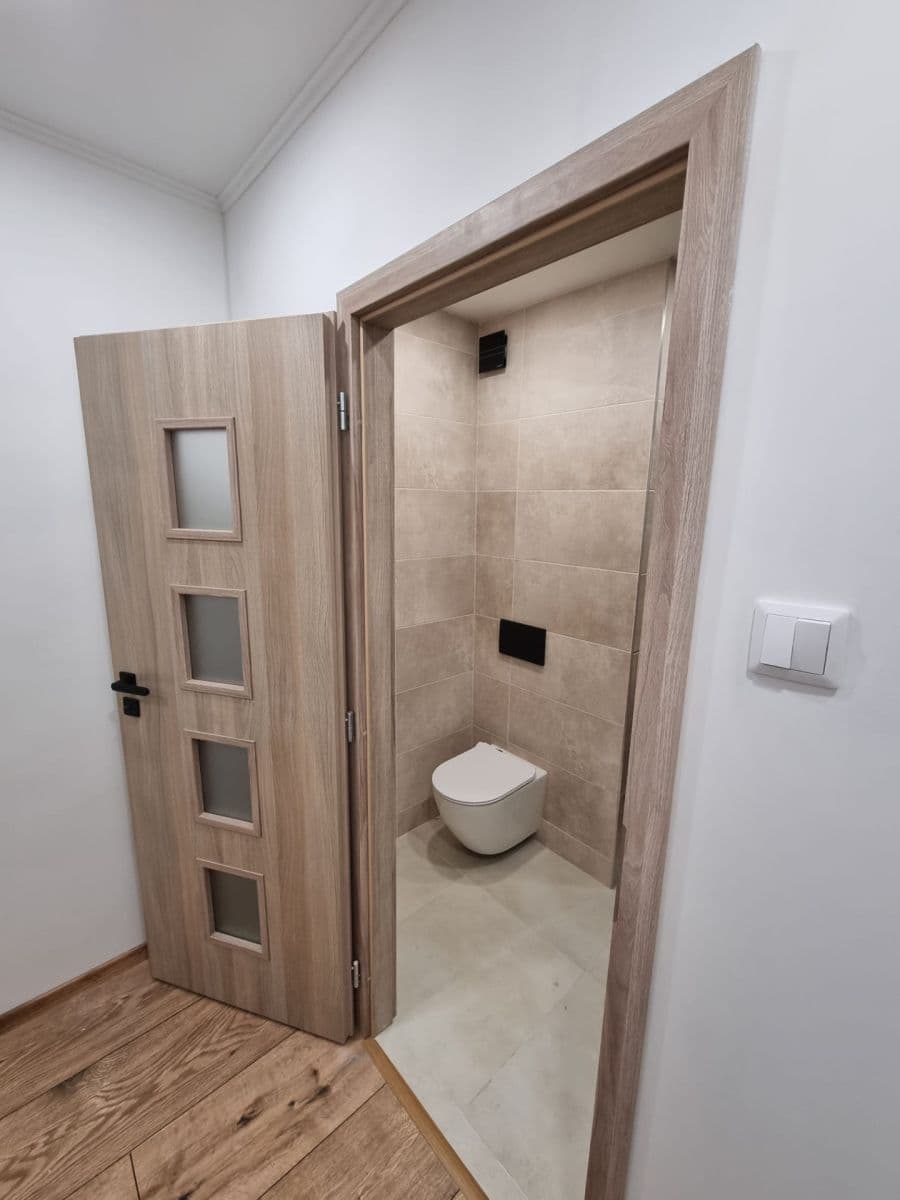 Prodej bytu 2+kk 57 m², Hrdlovská, Osek, Ústecký kraj Prodej bytu 2+kk 57 m², Hrdlovská, Osek, Ústecký kraj