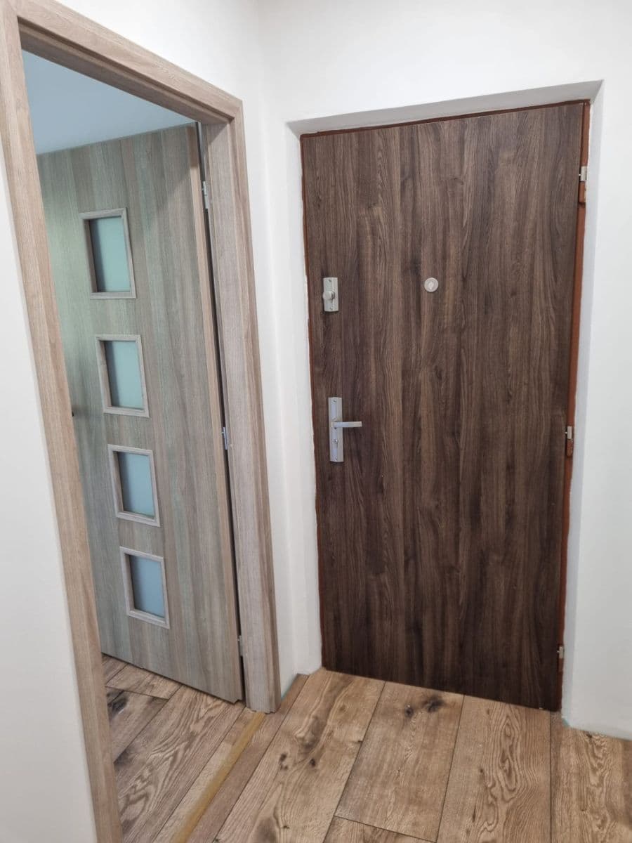 Prodej bytu 2+kk 57 m², Hrdlovská, Osek, Ústecký kraj Prodej bytu 2+kk 57 m², Hrdlovská, Osek, Ústecký kraj