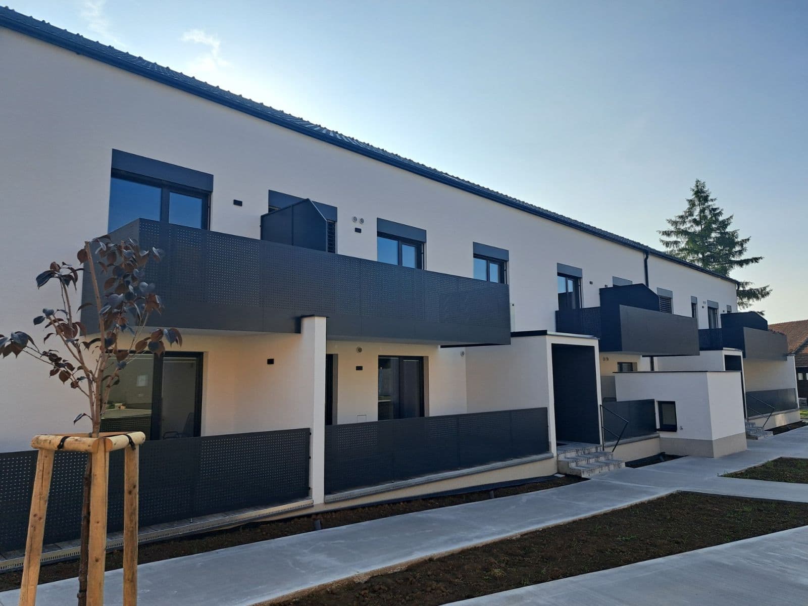 Pronájem bytu 1+kk 20 m², Nová ulice, Střelice, Jihomoravský kraj Pronájem bytu 1+kk 20 m², Nová ulice, Střelice, Jihomoravský kraj