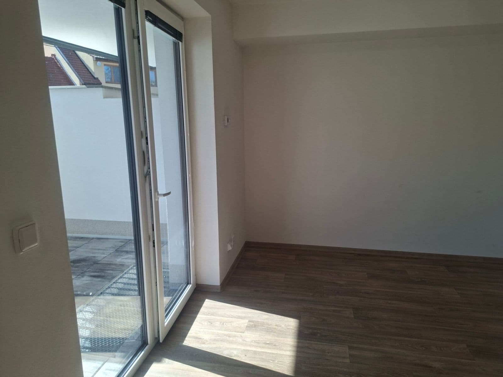 Pronájem bytu 1+kk 20 m², Nová ulice, Střelice, Jihomoravský kraj Pronájem bytu 1+kk 20 m², Nová ulice, Střelice, Jihomoravský kraj