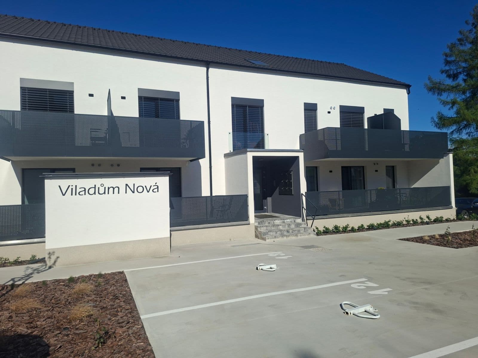 Pronájem bytu 1+kk 20 m², Nová ulice, Střelice, Jihomoravský kraj Pronájem bytu 1+kk 20 m², Nová ulice, Střelice, Jihomoravský kraj