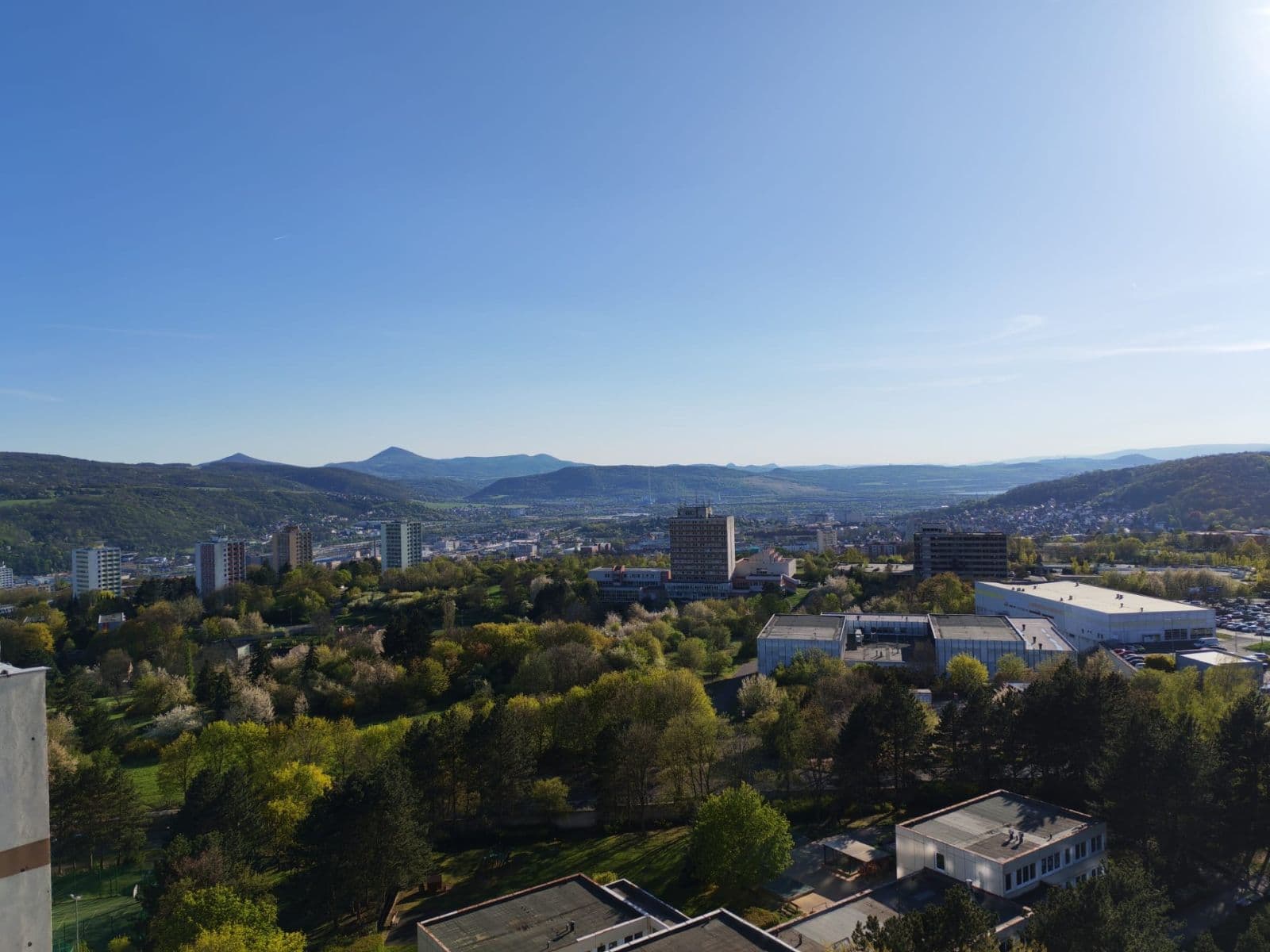 Pronájem bytu 2+1 65 m², Jizerská, Ústí nad Labem, Ústecký kraj Pronájem bytu 2+1 65 m², Jizerská, Ústí nad Labem, Ústecký kraj