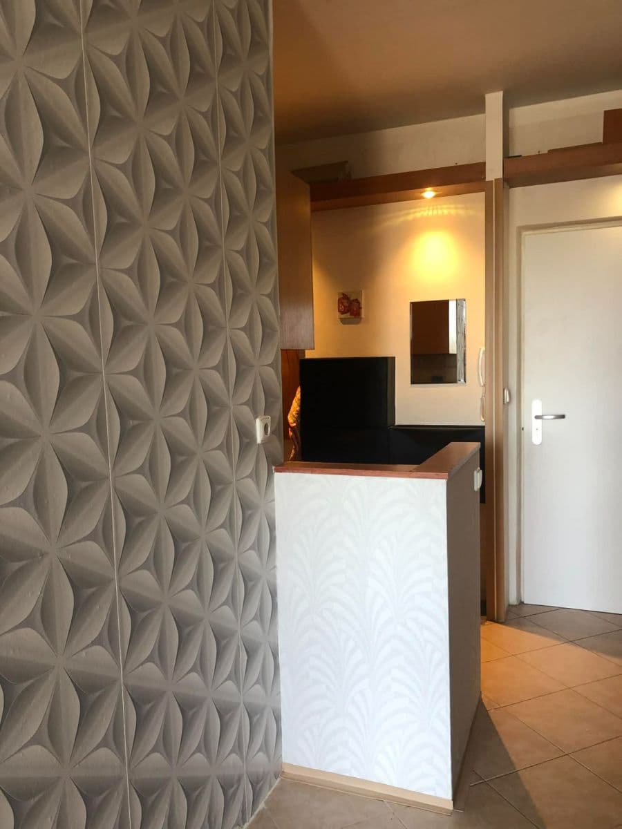 Pronájem bytu 1+kk 29 m², J. Valčíka, Otrokovice, Zlínský kraj Pronájem bytu 1+kk 29 m², J. Valčíka, Otrokovice, Zlínský kraj