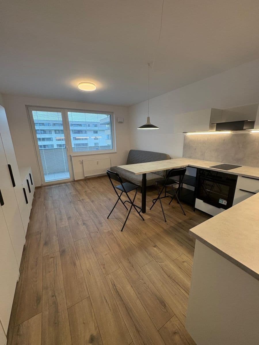 Pronájem bytu Garsoniéra 33 m², Trnava, Trnavský kraj Pronájem bytu Garsoniéra 33 m², Trnava, Trnavský kraj