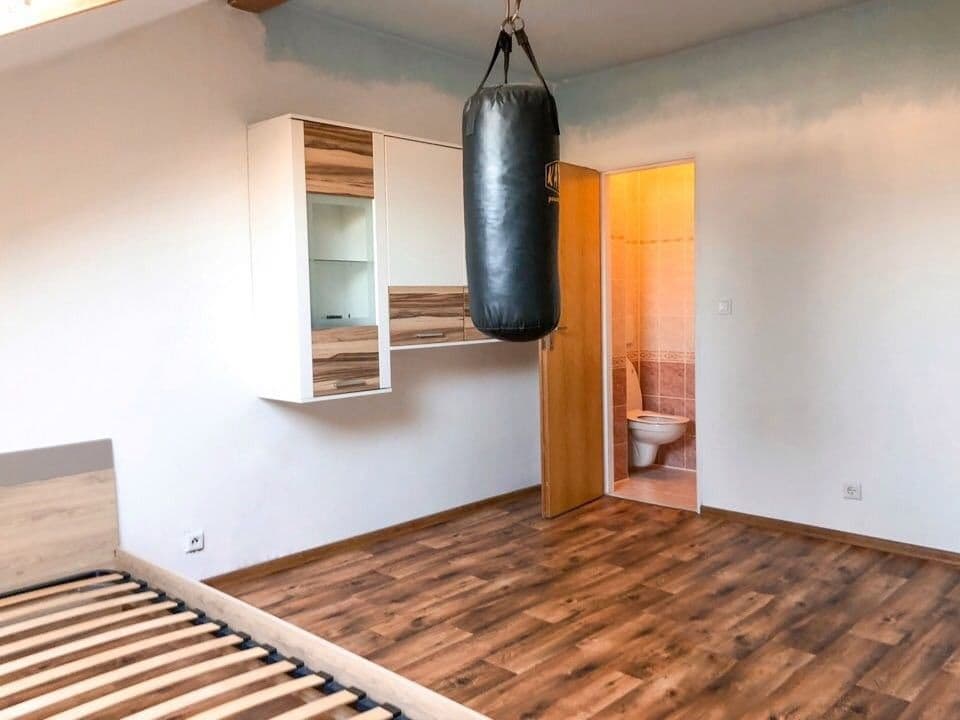 Pronájem domu 240 m², pozemek 250 m², Zelená, Horoměřice, Středočeský kraj Pronájem domu 240 m², pozemek 250 m², Zelená, Horoměřice, Středočeský kraj